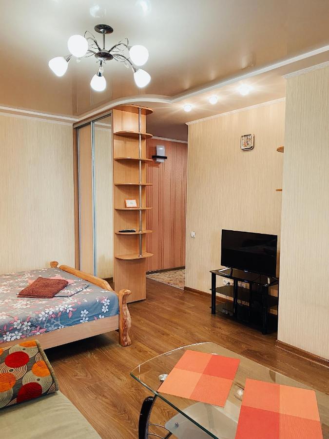 Apartment - Sobornyi Prospekt 97 Zaporizhia Exterior photo