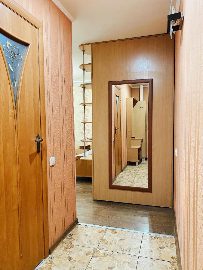 Apartment - Sobornyi Prospekt 97 Zaporizhia Exterior photo